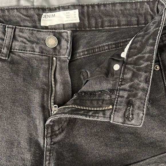 Bershka Black Wash Denim Shorts Size 4 - Picture 5 of 5